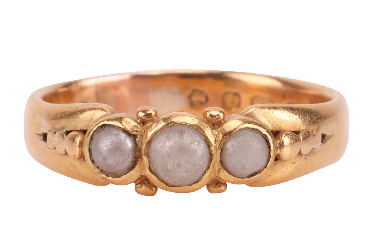 Lot 223 - A Victorian pearl-set ring in 22ct gold,...