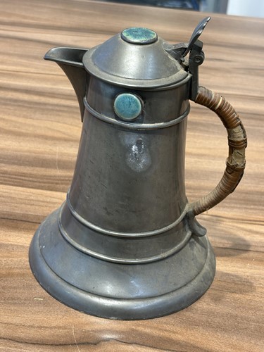 Lot 168 - A collection of decorative Arts and Crafts...