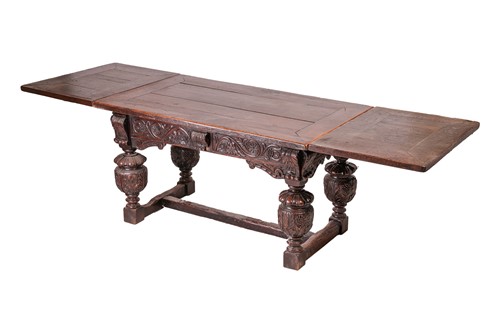 Lot A part Elizabeth I oak rectangular draw leaf...