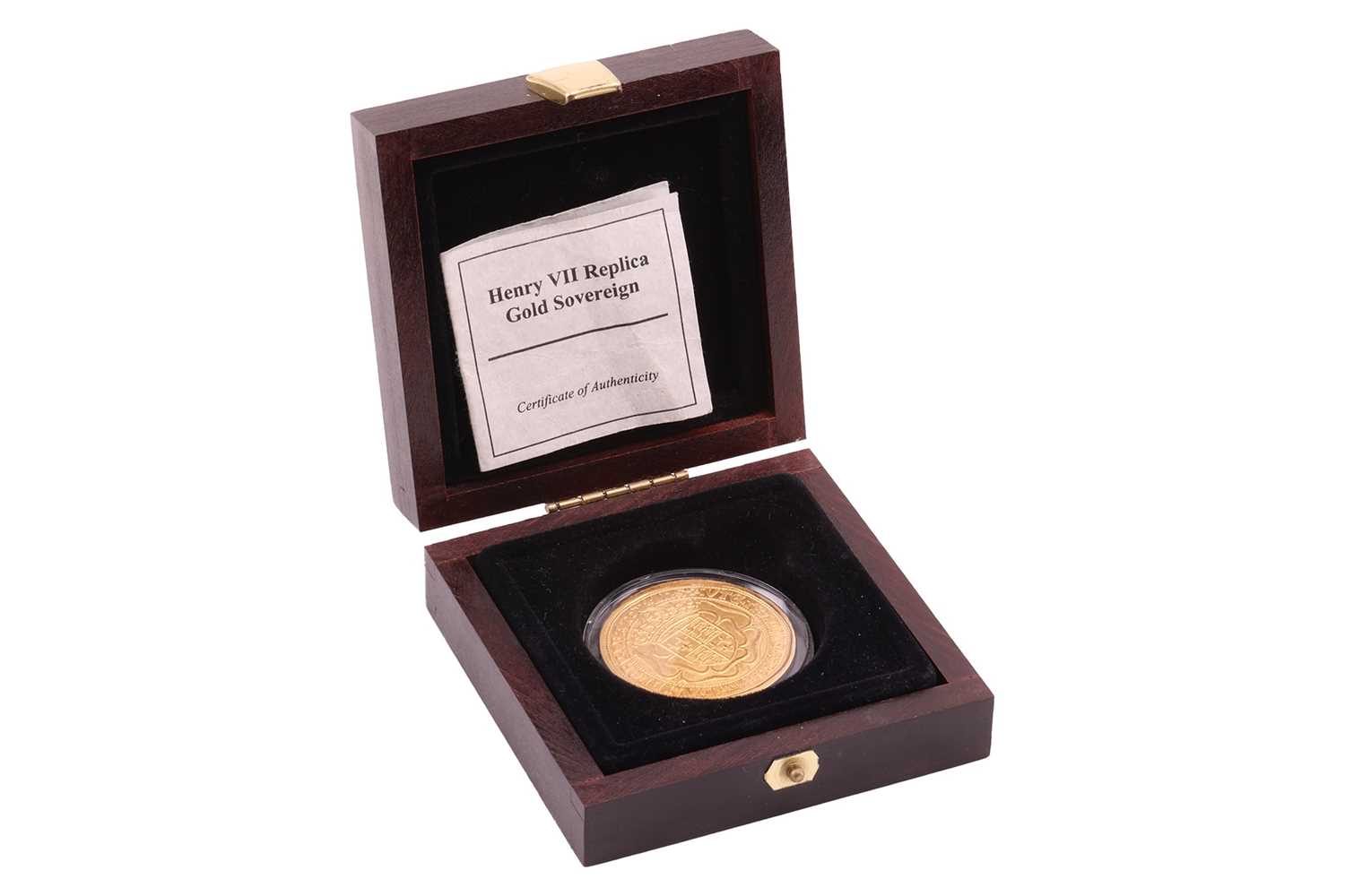 Lot 52 - A Henry VII Replica Gold Sovereign, 9ct gold,...
