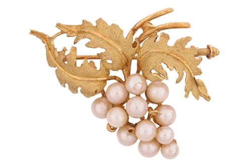 Lot Garrard & Co. - a pearl-set vine brooch in...