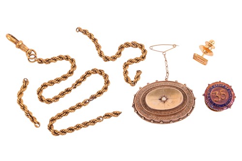 Lot 22 - A group of jewellery items, to include a 9ct...