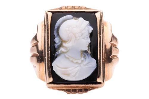 Lot A large cameo ring, rectangular ring head...