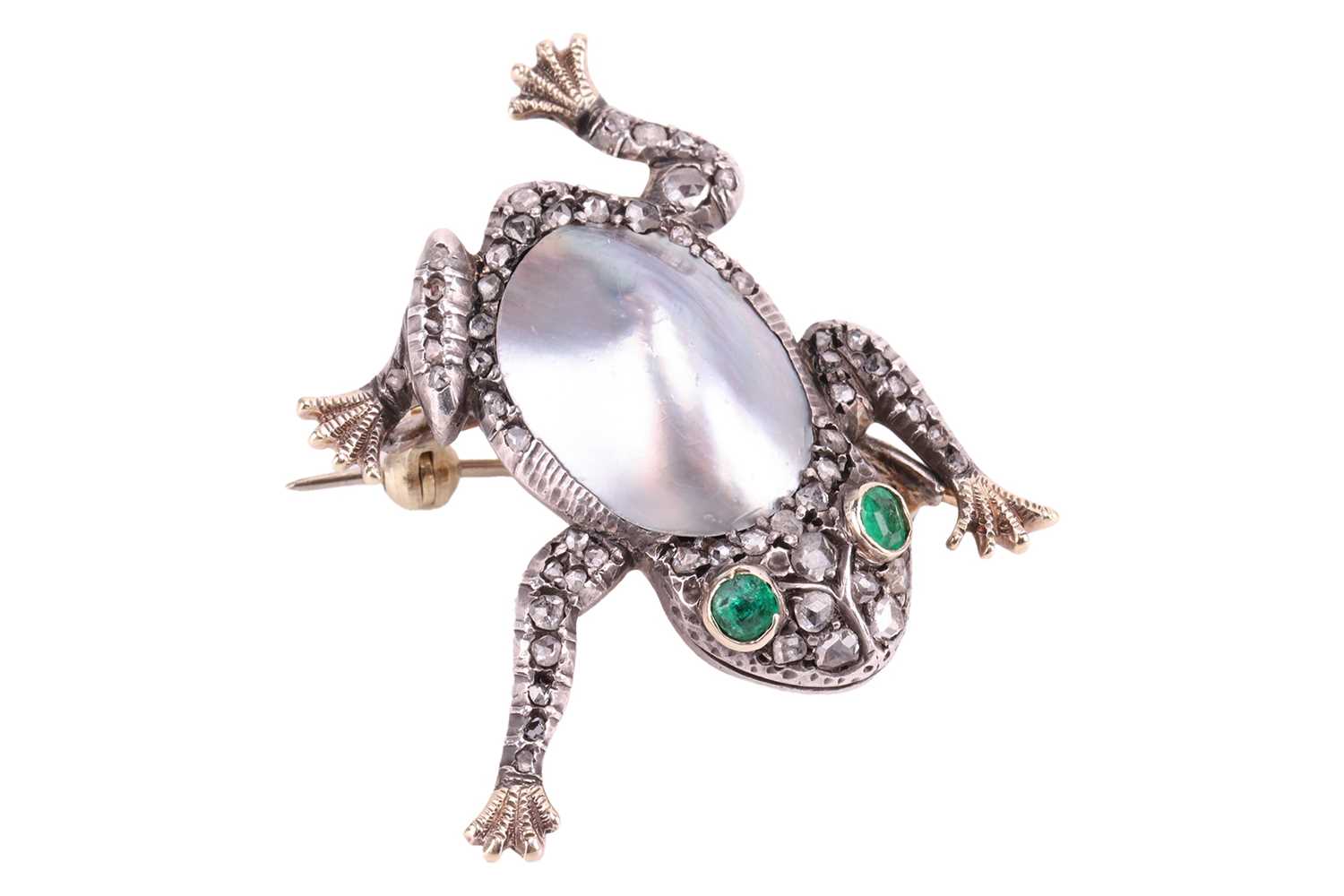 Lot 69 - A gem-set frog brooch, the body set with a...