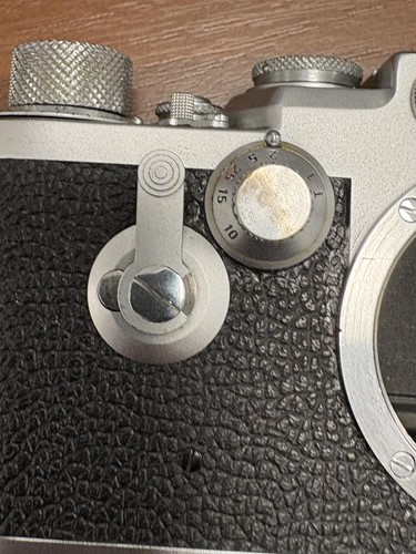 Lot 140 - An Ernest Leitz Wetzlar Leica IIIf 35mm...