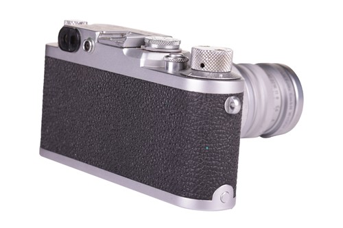 Lot 140 - An Ernest Leitz Wetzlar Leica IIIf 35mm...
