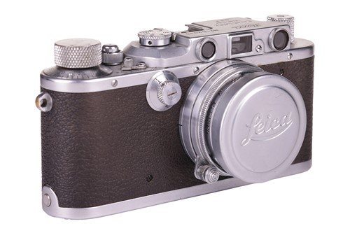 Lot A Leitz Wetzlar Leica IIIa Rangefinder Camera,...