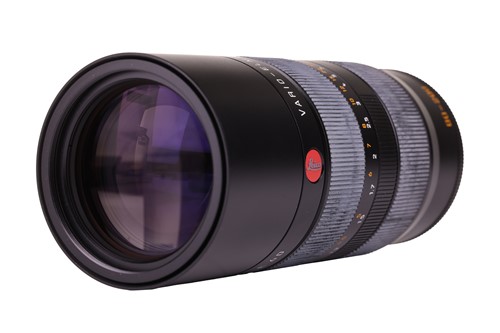 Lot A Leica Vario-Elmar-R f4 80-200mm Lens, serial...