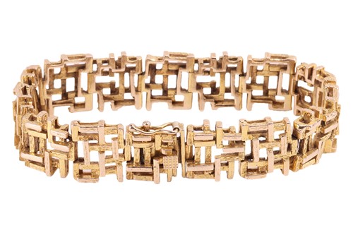 Lot 88 - A 9ct gold modernist link bracelet, geometric...