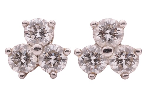 Lot Tiffany & Co. - a pair of diamond cluster...