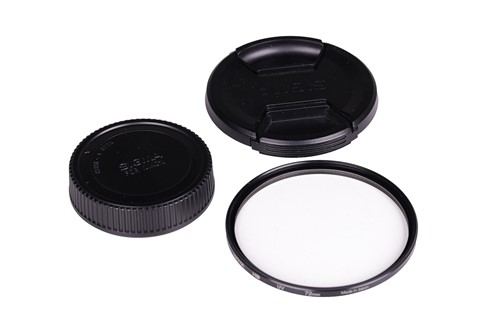 Lot 151 - A Sigma 150mm F2.8 APO Macro EX DG OS Optical...