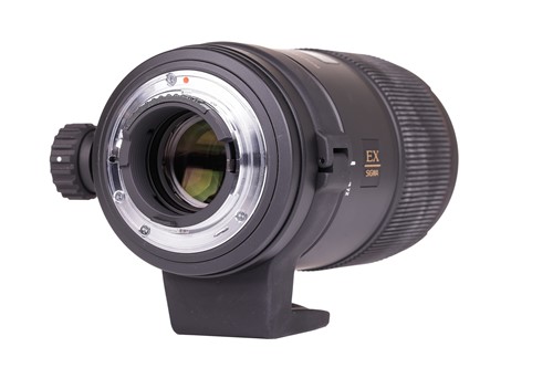 Lot 151 - A Sigma 150mm F2.8 APO Macro EX DG OS Optical...