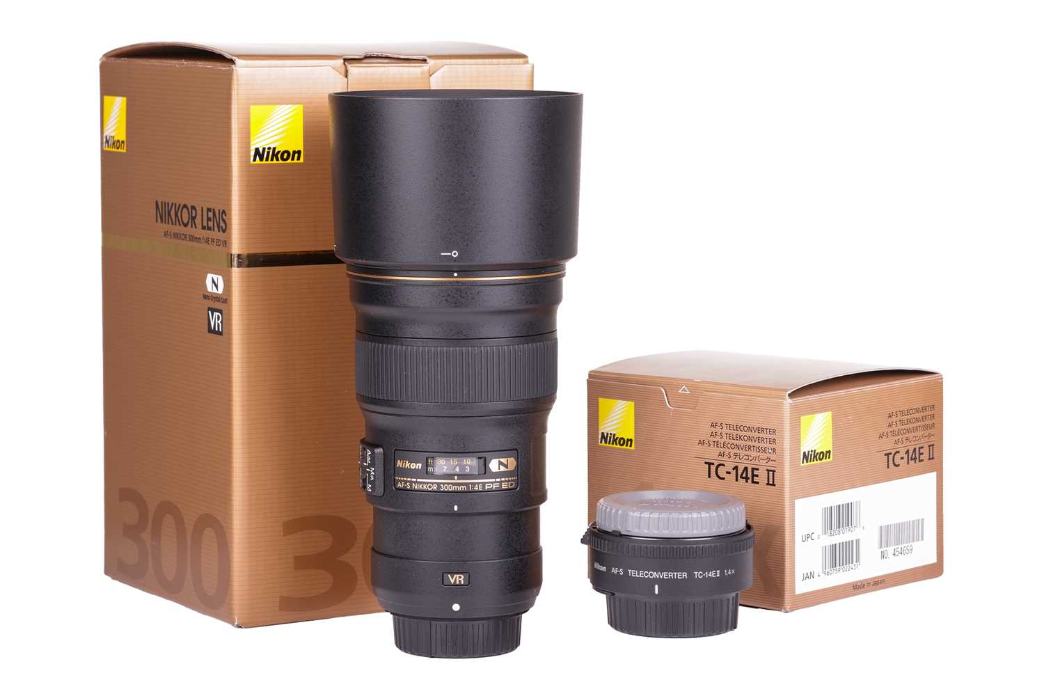 Lot 165 - A Nikon Nikkor AF-S 300mm f/4E PF ED VR lens,...