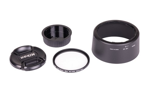 Lot 146 - A Nikon AF-S Micro Nikkor Lens 60mm f/2.8G ED,...