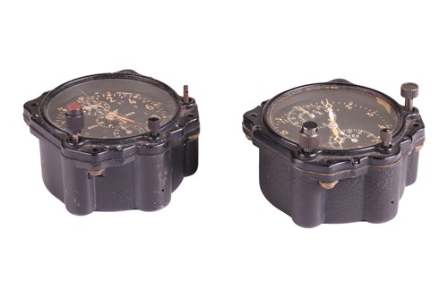 Lot 189 - A U.S. Navy military aviation clock, by the...