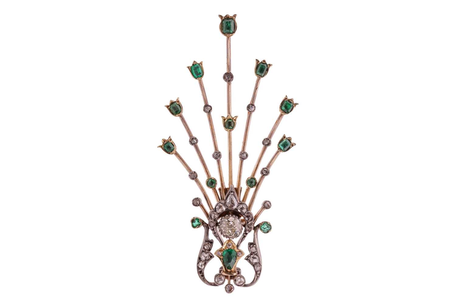 Lot 211 - An early 20th century emerald and diamond hair...