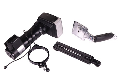 Lot 147 - A collection of vintage camera equipment,...