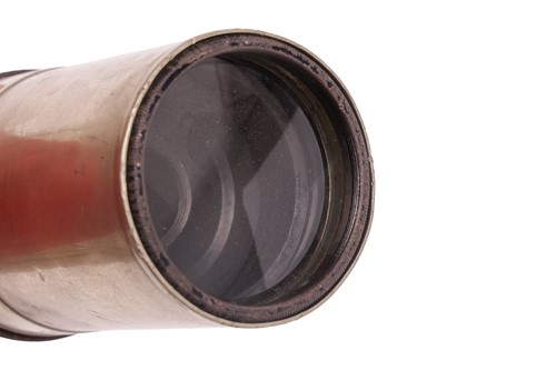 Lot 171 - A small collection of militaria, to include an...