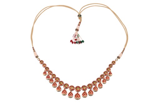 Lot 212 - An Indian diamond-set fringe necklace and...