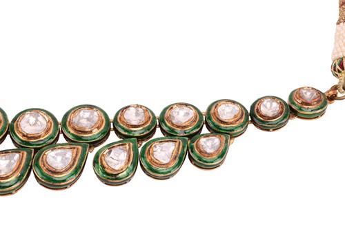 Lot 212 - An Indian diamond-set fringe necklace and...