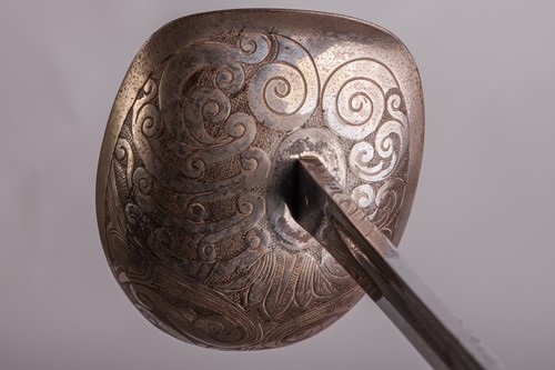 Lot 157 - A Victorian 1897-type officer's sword and...