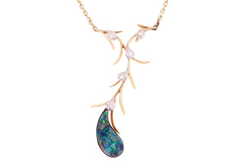 Lot 159 - A gem-set necklace in 18ct gold of feather...