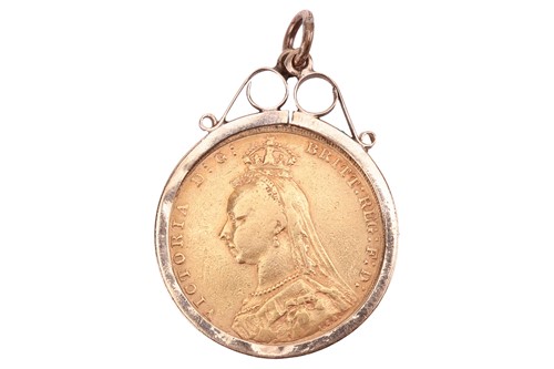 Lot 14 - A sovereign pendant, consisting of a Queen...