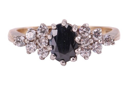 Lot 40 - A small aggregate of jewellery items; to...