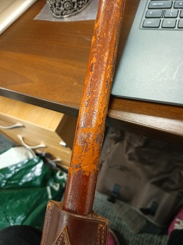 Lot 261 - A collection of militaria including a George...