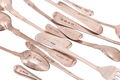 Lot 52 - A mixed collection of flatware; including a...