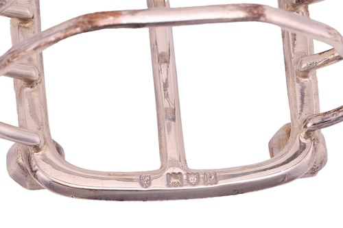 Lot 87 - A George III twin-handled circular bowl with...