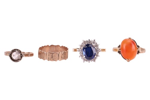 Lot 49 - A small aggregate of miscellaneous jewellery...