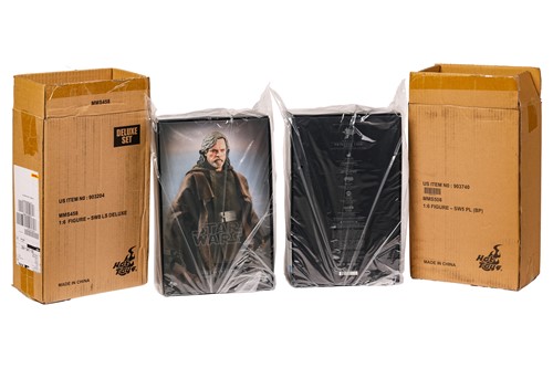 Lot 6 - A Star Wars Hot Toys Luke Skywalker Deluxe...