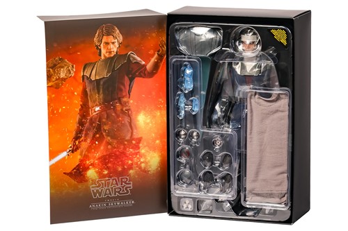 Lot 7 - A Star Wars Hot Toys Anakin Skywalker 1:6...