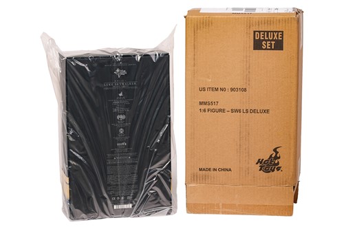 Lot 9 - A Star Wars Hot Toys Luke Skywalker Deluxe...