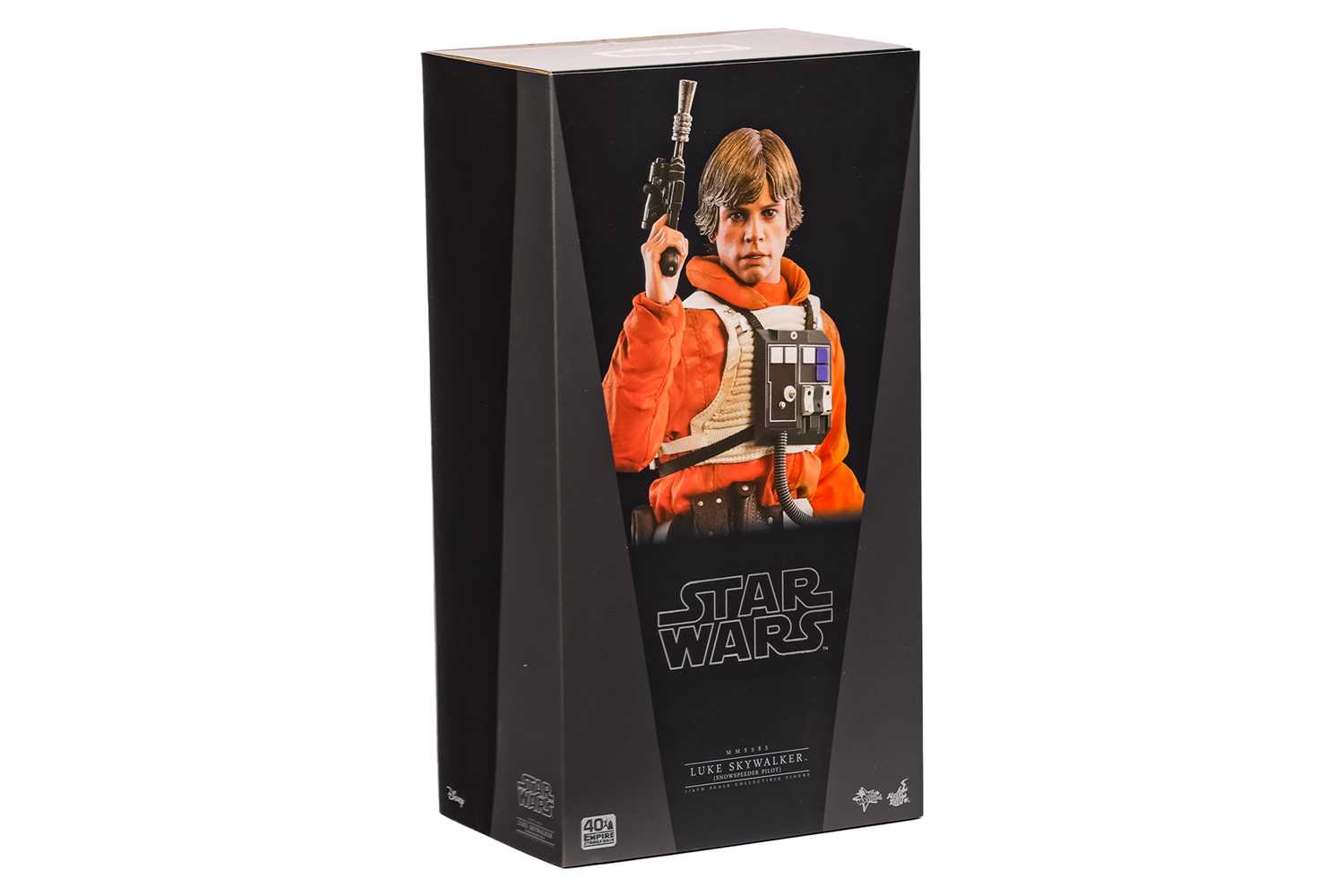 Lot 21 - A Star Wars Hot Toys Luke Skywalker Empire...