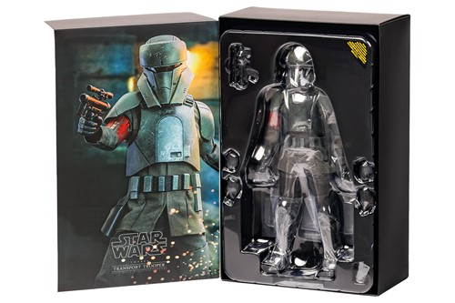 Lot 45 - A Star Wars Hot Toys Scout Trooper...