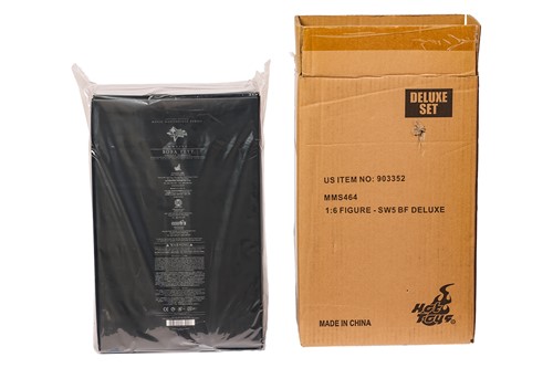 Lot 71 - A Star Wars Hot Toys Boba Fett Deluxe 1:6...