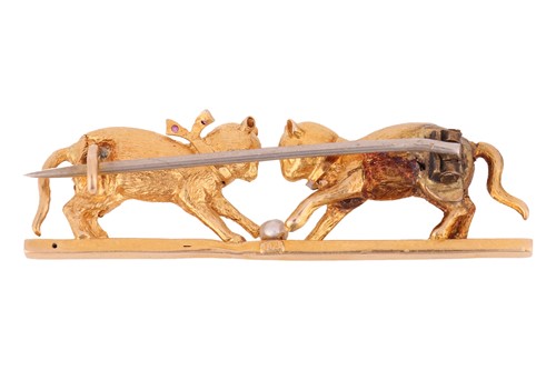 Lot 1 - A gem-set cat brooch, in the form of two cats...