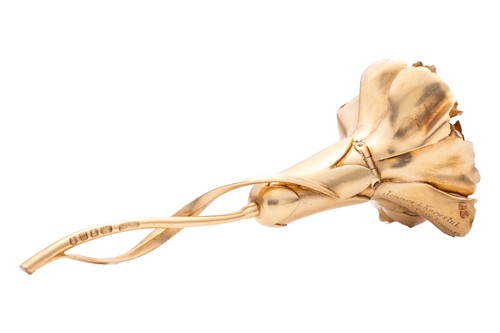 Lot 287 - A Victorian novelty silver gilt carnation...