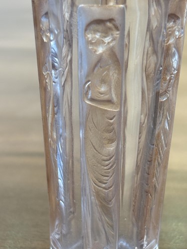 Lot 222 - Rene Lalique (French, 1860-1945), a Gobelet...