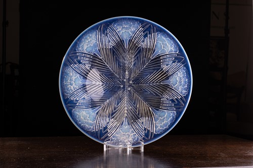 Lot 206 - Rene Lalique (French, 1869-1945), an