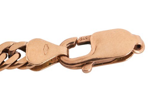 Lot 39 - A 9ct gold flat link chain, with lobster clasp,...