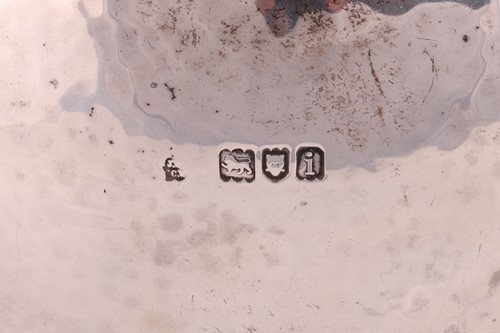 Lot 358 - An Arts and Crafts silver bowl by Wakely &...