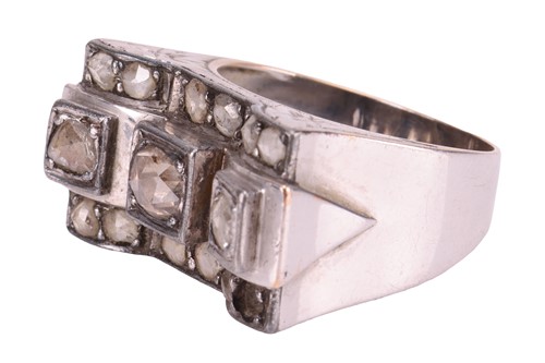 Lot 72 - A rose-cut diamond cocktail ring, with...