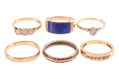 Lot 52 - A group of six rings; to include an 18ct...