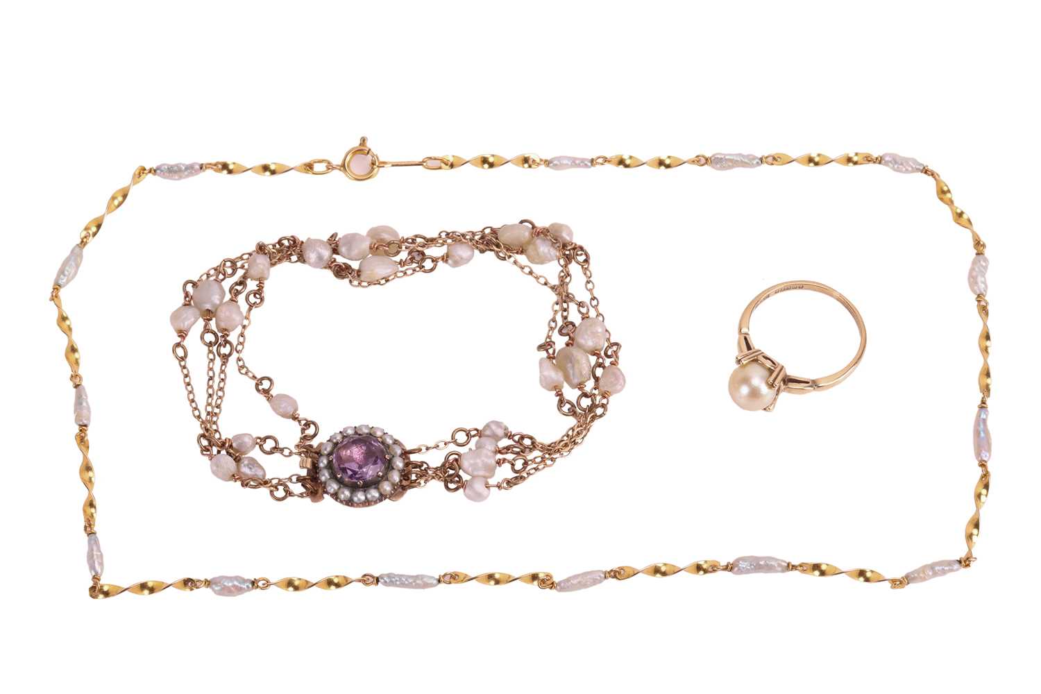 Lot 60 - A small collection of pearl-set jewellery...