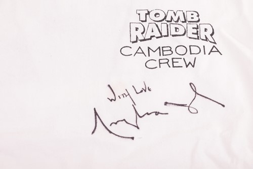 Lot 26 - Lara Croft: Tomb Raider (2001) – Lara Croft:...