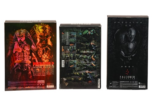 Lot 13 - Three Hot Toys 'Predator' 1:6 scale...