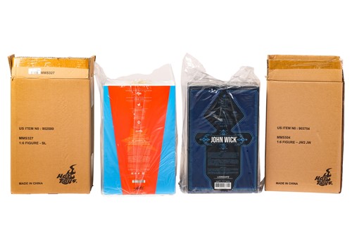 Lot 21 - A Hot Toys John Wick 1:6 scale collectible...